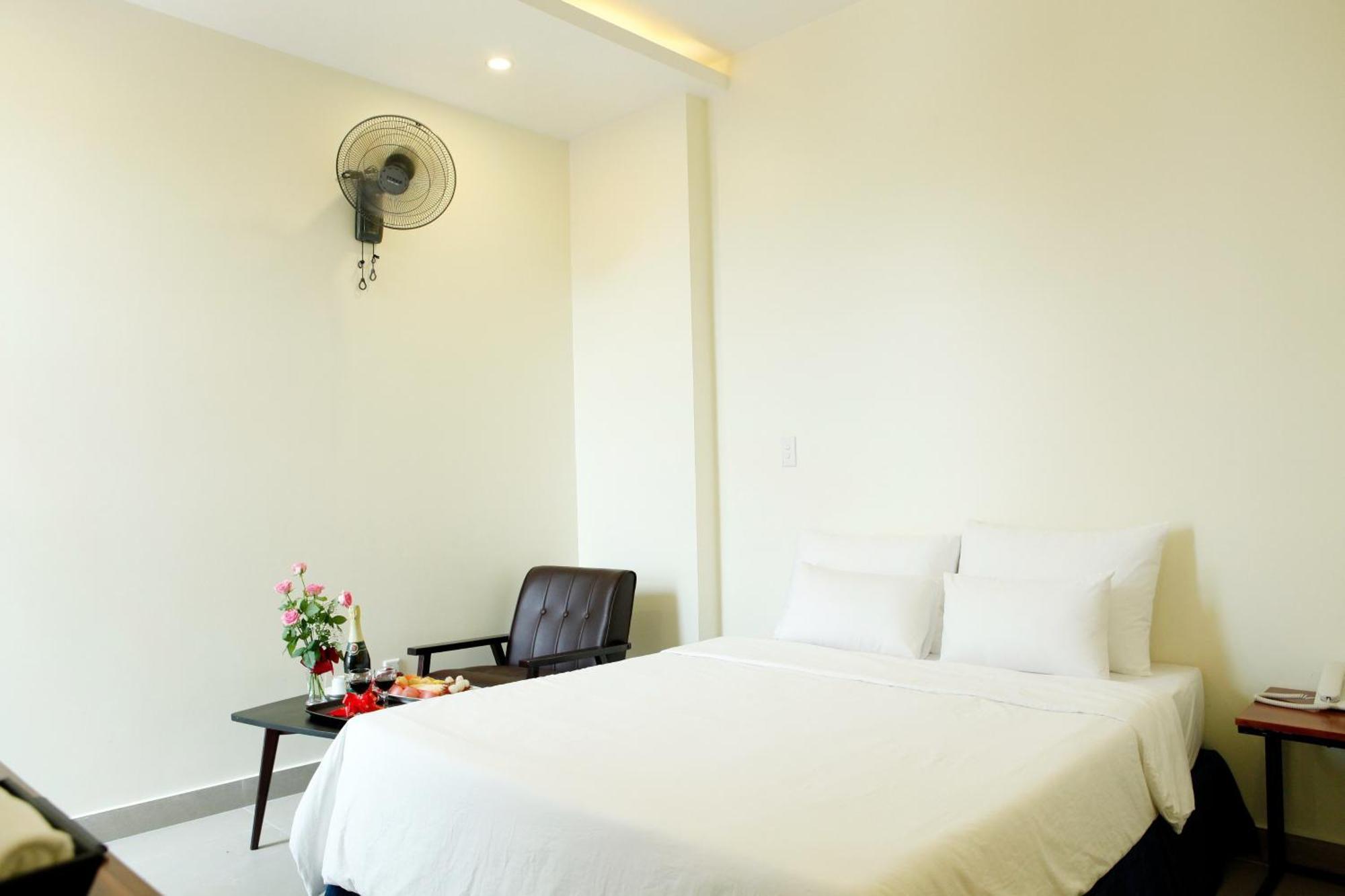 Noblesse Hotel Hai Phong Buitenkant foto